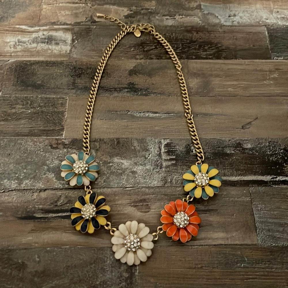 Funky pattern Iia Sophia flowered necklace
